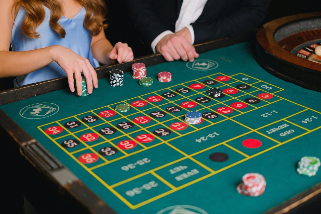 The Rise of Online Casinos: Revolutionizing the Gambling Industry