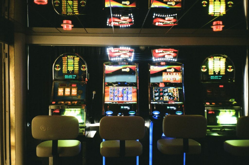 How to Effectively Manage Your Bankroll When Playing Casino Slots